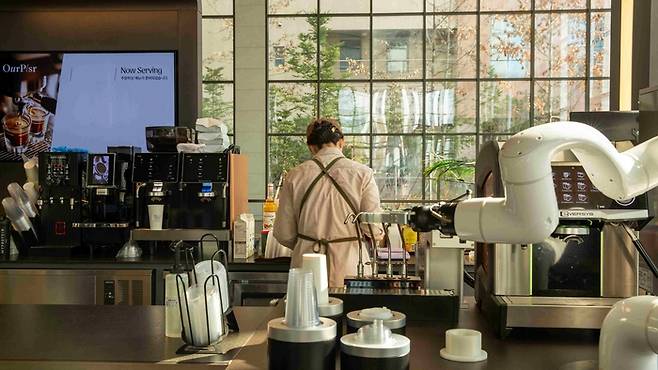 아워홈이 구내식당 코너로 운영 중인 카페. [사진제공=아워홈]