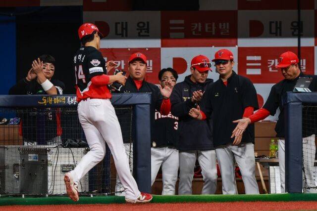 KIA 덕아웃/KIA 타이거즈