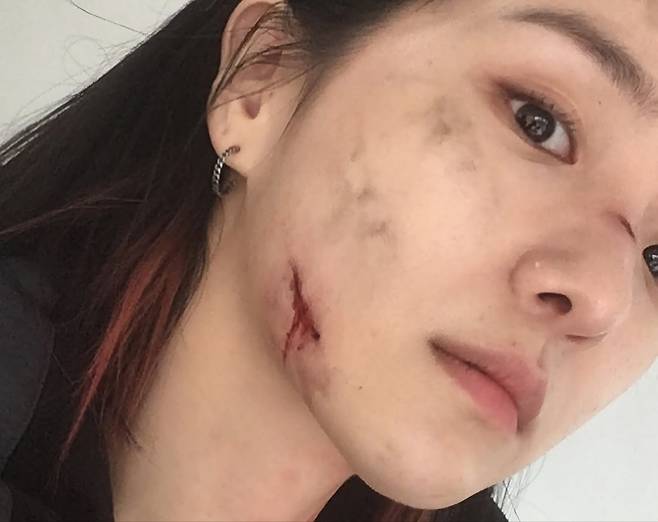 배우 박규영 넷플릭스 오징어게임 촬영 모습. ‘오징어게임3’의 스포일러가 될 수 있는 사진을 자신의 SNS에 올렸다가 급히 삭제해 논란이 됐다. [SNS]