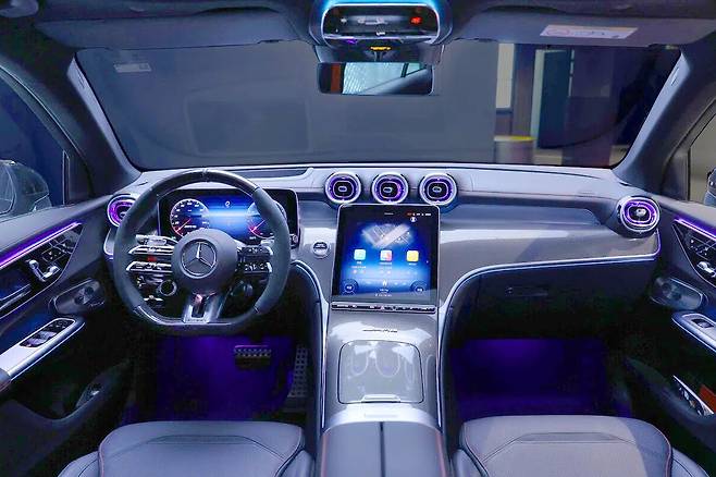 메르세데스 AMG GLC 43 4MATIC AMG 한성에디션 실내