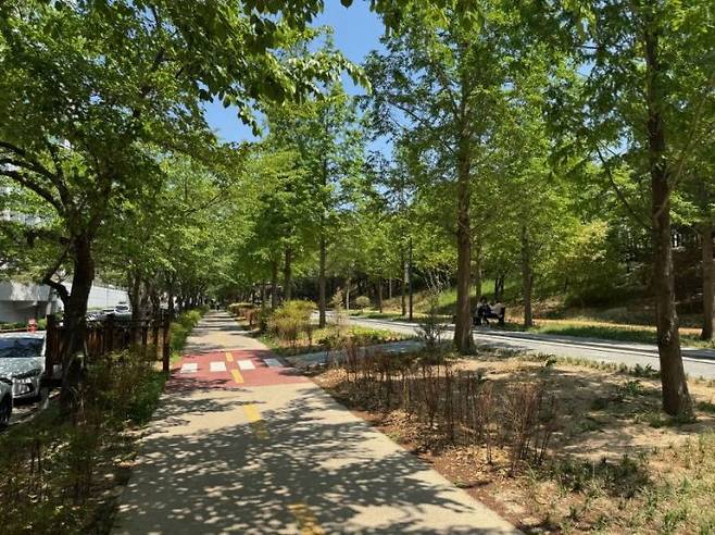 우현 무장애도시숲.