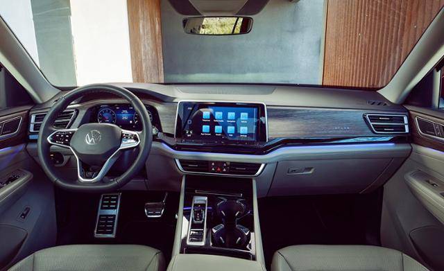 아틀라스 실내&nbsp;