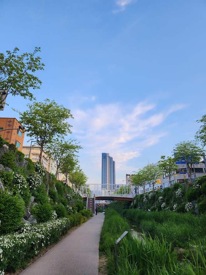 3fb8c32fffd711ab6fb8d38a4e83746fc0da9a80037bcdd3f8cc56c2f8a776e53dd4dc7d176e52d7ded64f61c3