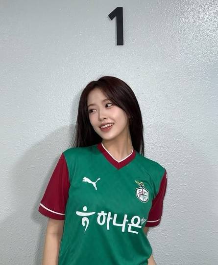 사진=안유진 SNS