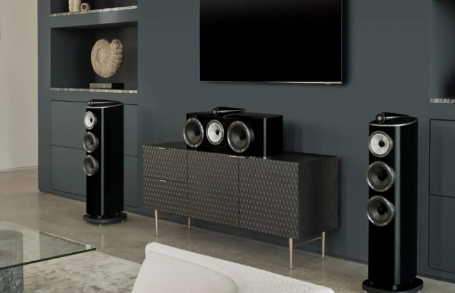 삼성전자는 자회사 하만 인터내셔널(Harman International)을 통해 미국 마시모(Masimo)사의 오디오 사업부를 인수한다고 6일 밝혔다. 사진은 B&W의 800 시리즈 다이아몬드