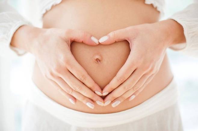 [서울=뉴시스] ﻿﻿임신성 당뇨보다 비만이 임산부와 출생아 건강에 더 부정적인 영향을 미칠 수 있다는 연구 결과가 나왔다. 특별한 의학적 사유가 없는 임산부라면 하루 30분 이상 중강도의 신체활동이 권장된다. (사진=GC지놈 제공) 2025.05.07. photo@newsis.com *재판매 및 DB 금지