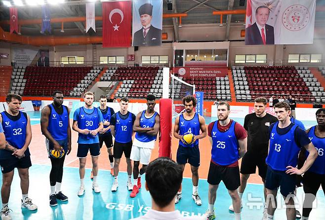 [서울=뉴시스]프로배구 외국인선수 트라이아웃. (사진=KOVO 제공)