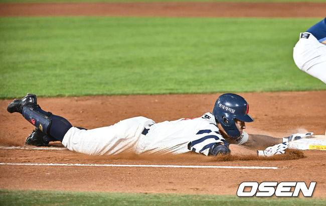 [OSEN=부산, 이석우 기자] 롯데 자이언츠 황성빈 / foto0307@osen.co.kr