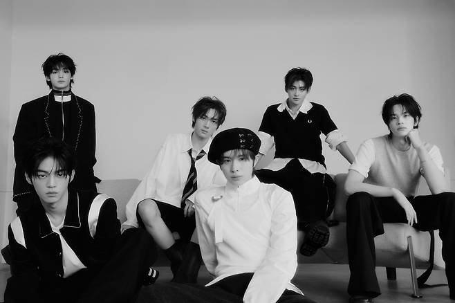 TWS, 첫 日투어