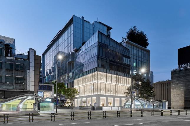 자라 명동 눈스퀘어 플래그십 스토어 전경./사진=자라 제공