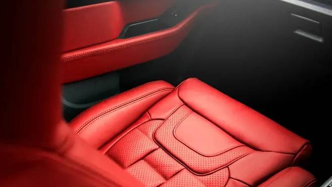 CTC 이네오스 그레나디어 시리즈 II 익스페디션