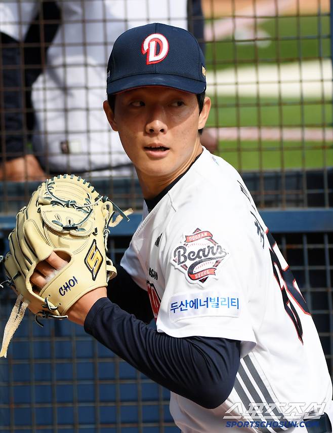 18일 잠실구장에서 열린 두산 베어스와 KIA 타이거즈의 경기. 두산 최민석이 불펜 피칭을 하고 있다. 잠실=박재만 기자 pjm@sportschosun.com/2025.04.18/