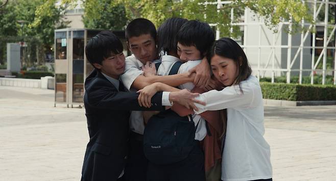 영화 <해피엔드> (2025)