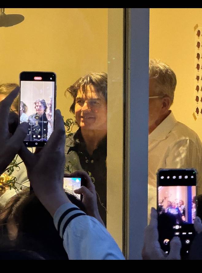 마포구 치킨집 간 톰 크루즈