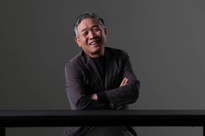 가수 정태춘이 지난달 29일 서울 마포구 한겨레신문사를 찾았다. 정용일 선임기자 yongil@hani.co.kr