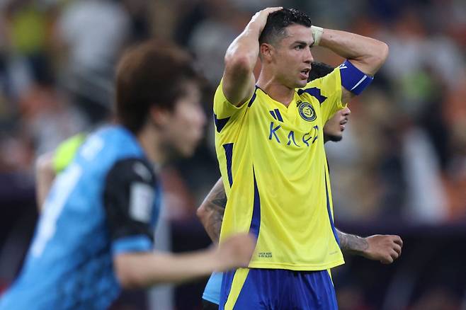 <yonhap photo-1101=""> Nassr's Portuguese forward #7 Cristiano Ronaldo reacts during the AFC Champions League semi-final match between Saudi's Al-Nassr and Japan's Kawasaki at King Abdullah Sports City in Jeddah on April 30, 2025. (Photo by AFP)/2025-05-01 04:45:30/<저작권자 ⓒ 1980-2025 ㈜연합뉴스. 무단 전재 재배포 금지, AI 학습 및 활용 금지></yonhap>
