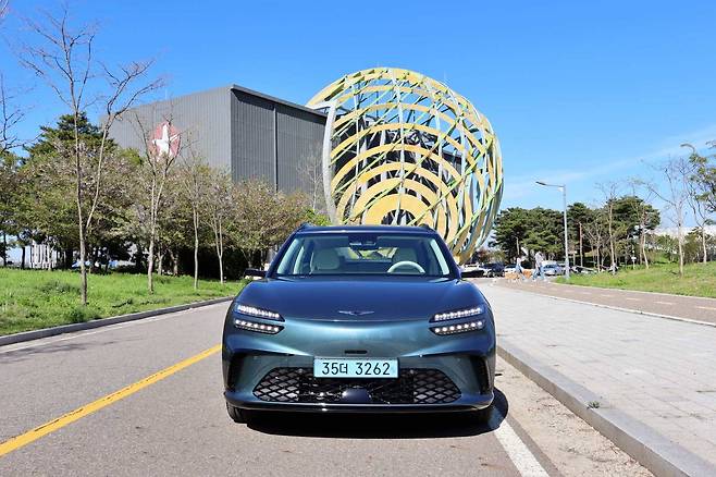 제네시스 GV60 부분변경 모델 / 출처=IT동아