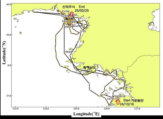 지난해 10월 16일 충남 서산 가로림만에서 방류된 점박이물범 봄이와 양양이의 이동 경로. [사진 충남도]