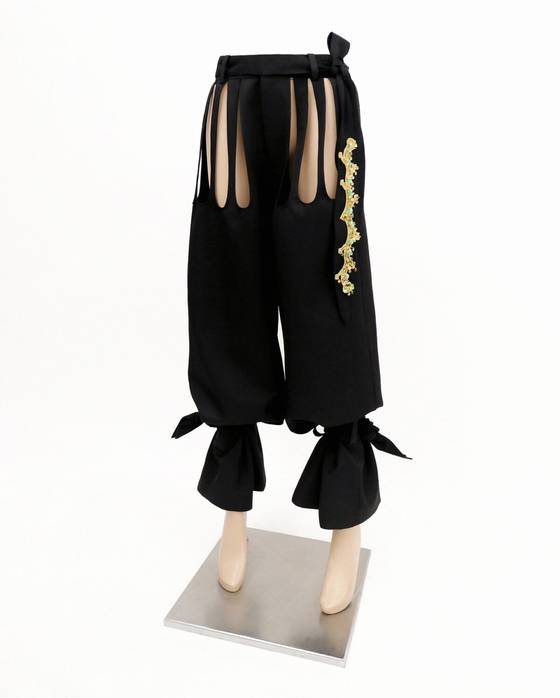 Leje's pants worn by Jennie in the music video of ″Zen,″ an avant-garde interpretation of Korea's salchang kojaengi, which are undergarments worn by the Joseon Dynasty (1392-1910) women during summer, beneath their hanbok (Korean traditional dress). [LEJE]