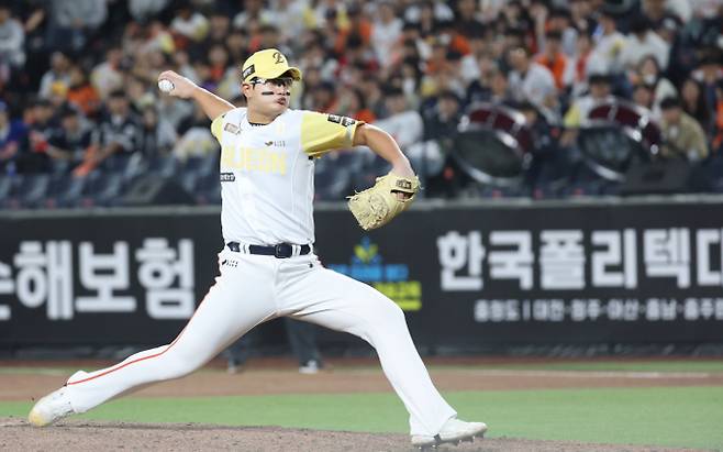 한화 이글스가 구단 최다 연승인 14연승에 도전한다. 사진은 지난 7일 대전 한화생명볼파크에서 열린 2025 신한 SOL뱅크 KBO리그 한화 이글스와 삼성라이온즈의 경기에 등판한 김서현의 모습. /사진=뉴스1