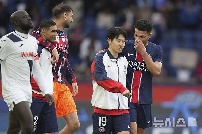 [파리=AP/뉴시스] 프랑스 프로축구 리그앙 파리 생제르맹(PSG)의 이강인. 2025. 4. 19.