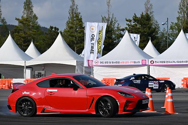 치열한 짐카나 경쟁도 2025 보령·AMC 국제 모터페스티벌을 장식했다. 사진 김학수 기자