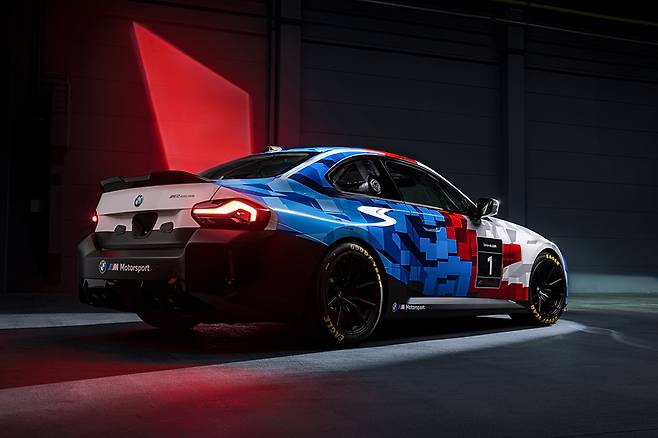 BMW M2 레이싱 공개