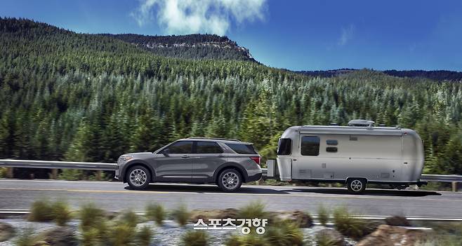 포드 더 뉴 포드 익스플로러.