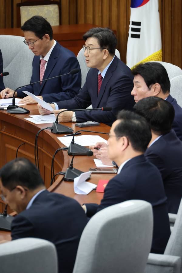 국민의힘 권성동 원내대표가 9일 서울 여의도 국회에서 열린 원내대책회의에서 발언하고 있다. 2025.5.9 /연합뉴스