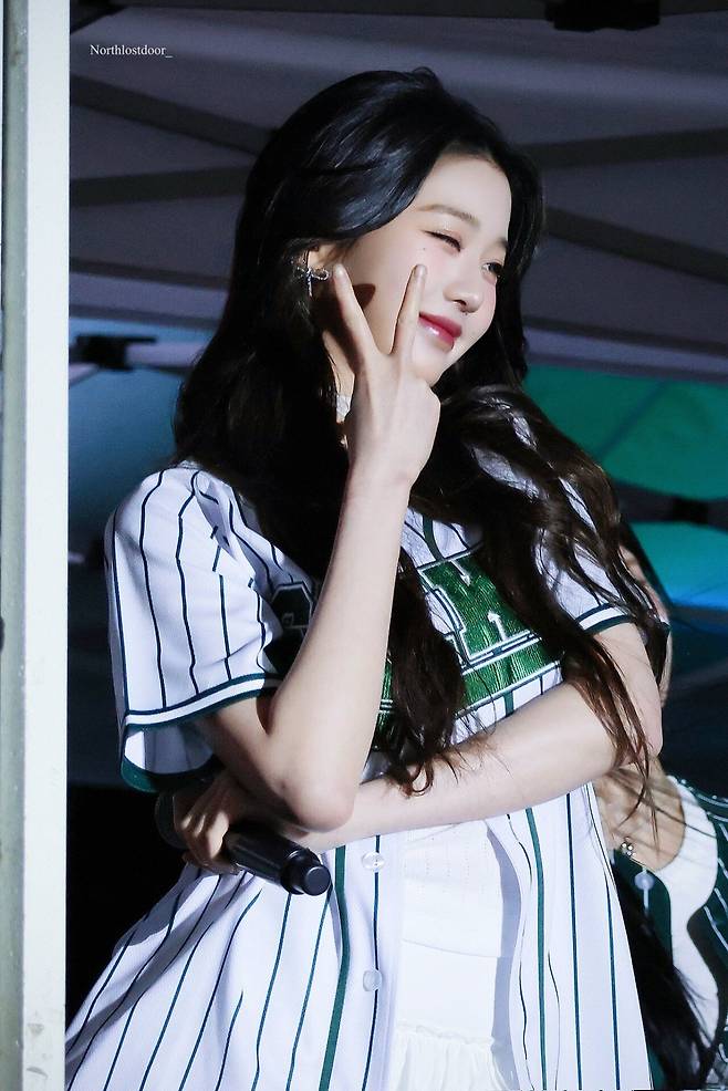 17.jpg 오늘자 성균관대 축제 아이브 장원영 고화질 짤