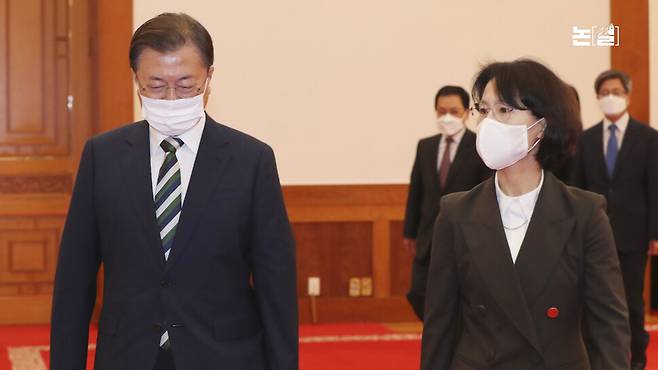 ‘폭망 단일화’와 ‘희대의 난’ 뿌리엔 멸종위기 DNA [논썰] 한겨레TV