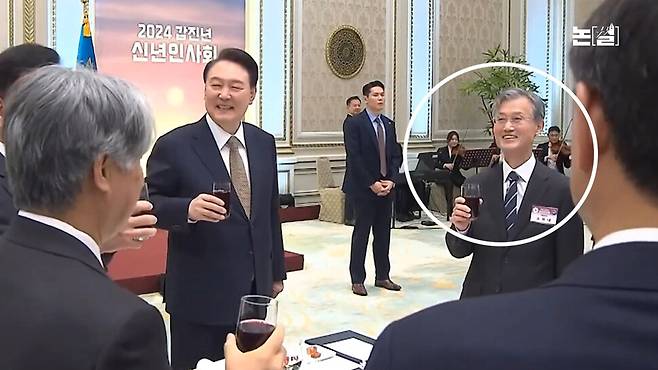 ‘폭망 단일화’와 ‘희대의 난’ 뿌리엔 멸종위기 DNA [논썰] 한겨레TV