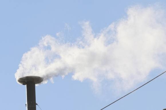 바티칸 시스티나 성당 굴뚝에서 교황 선출을 알리는 흰색 연기가 피어올랐 [사진=로이터/연합뉴스]