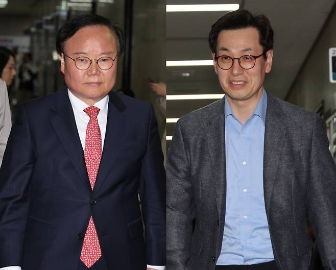 ▲ 협상에 참석한 국민의힘 김문수 후보 측의 김재원 비서실장(왼쪽)과 무소속 한덕수 대선 예비 후보측의 손영택 전 국무총리 비서실장 [연합뉴스]&nbsp;