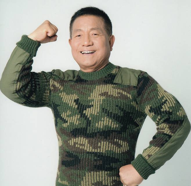 이상용. 이메이드엔터테인먼트 제공