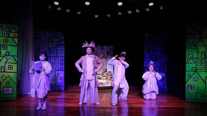 뮤지컬 '책키와 북키' 공연 사진. (사진=조명박물관 제공) *재판매 및 DB 금지