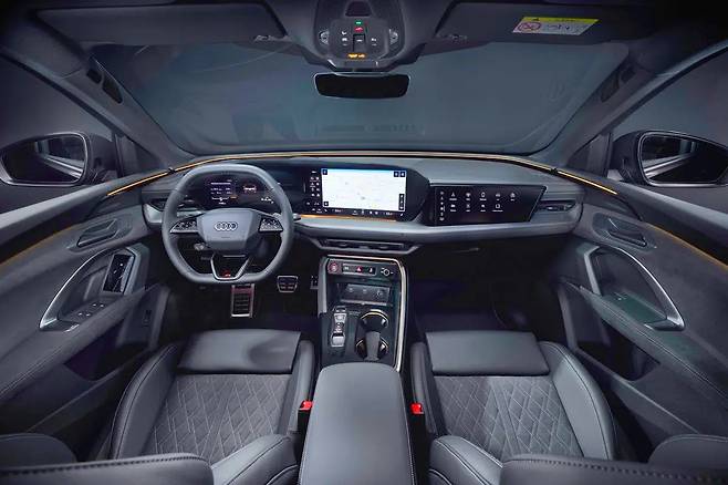 아우디 Q5 풀체인지 실내