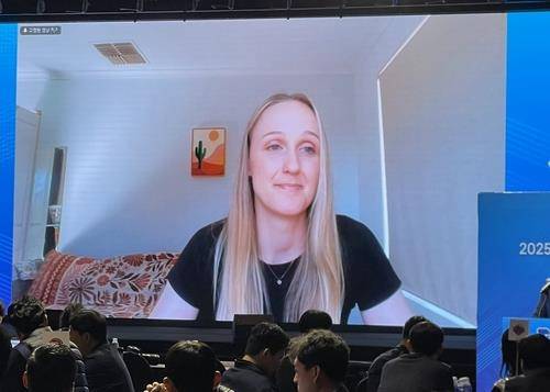 아시아 쿼터 1순위로 페퍼저축은행 지명을 받아 화상 인터뷰하는 와일러  [한국배구연맹 제공. 재판매 및 DB 금지]