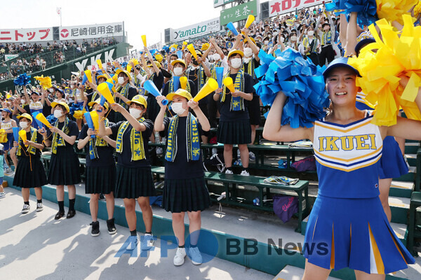 일본 고교야구에서 응원 문화.ⓒAFPBBNews = News1