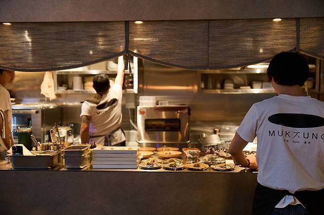 묵정 주방의 모습. /묵정