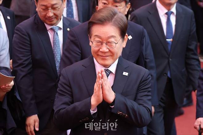 이재명 더불어민주당 대선 후보가 지난 5일 오전 서울 종로구 조계사에서 열린 부처님오신날 봉축법요식에 참석하고 있다. ⓒ데일리안 홍금표 기자