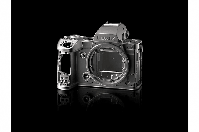 24b0d121e09c28a8699fe8b115ef046f574b9899a0