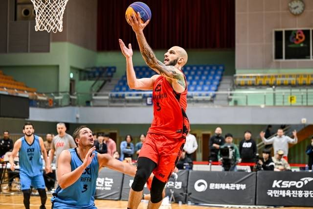 칼루데로비치는 우승 후 “표현하기 힘든 기쁨이다. 우승은 항상 기쁘지만 3명으로 했기에 더 특별하다”고 이야기했다. 사진=KXO 제공