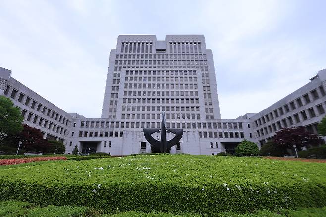 더불어민주당 이재명 대선 후보의 대법원 파기환송심 판결 관련 전국법관대표회의 임시회의 소집이 9일 결정됐다. 사진은 이날 서울 서초구 대법원의 모습. 연합뉴스