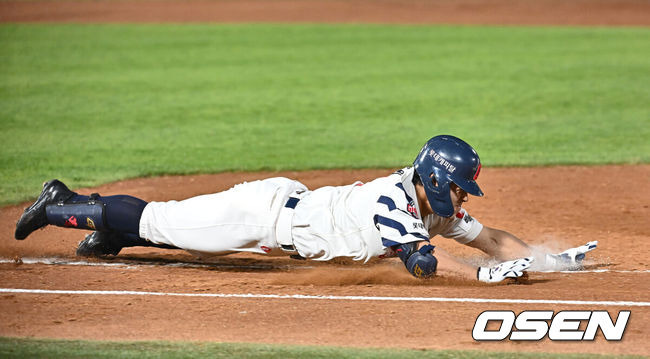 [OSEN=부산, 이석우 기자] 롯데 자이언츠 황성빈 059 2025.05.02 / foto0307@osen.co.kr