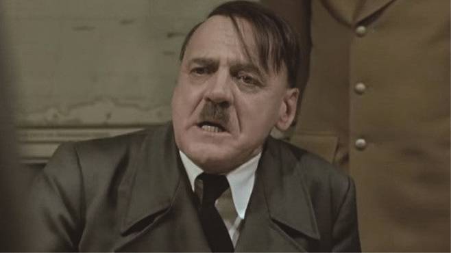 히틀러는 마지막 순간까지 망상을 버리지 못했다.[사진｜더스쿠프 포토]