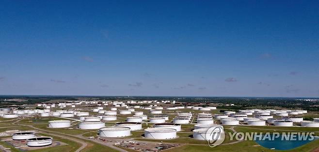 미국 오클라호마주 쿠싱의 원유 저장시설. 연합뉴스 자료사진.