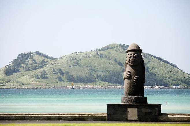 외지인의 주택 매입 건수가 22개월 만에 최고치를 기록, 투자 수요가 다시 제주도를 찾고 있다. 게티이미지