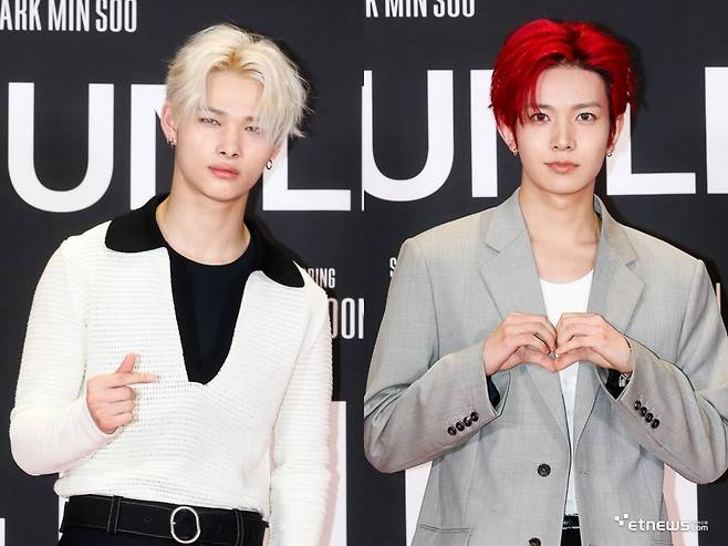 11일 서울 강남구 메가박스 코엑스에서는 엔하이픈 미니 6집 'DESIRE : UNLEASH'(디자이어 : 언리시) 콘셉트 시네마 상영회가 열렸다. (왼쪽부터) 니키, 희승이 포토타임에 응하고 있다.(사진=이승훈기자)