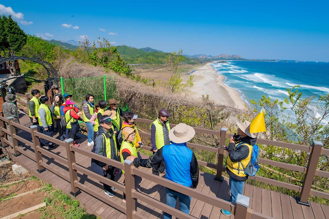 DMZ평화의 길 테마노선(A코스 통일전망대). 강원자치도 제공